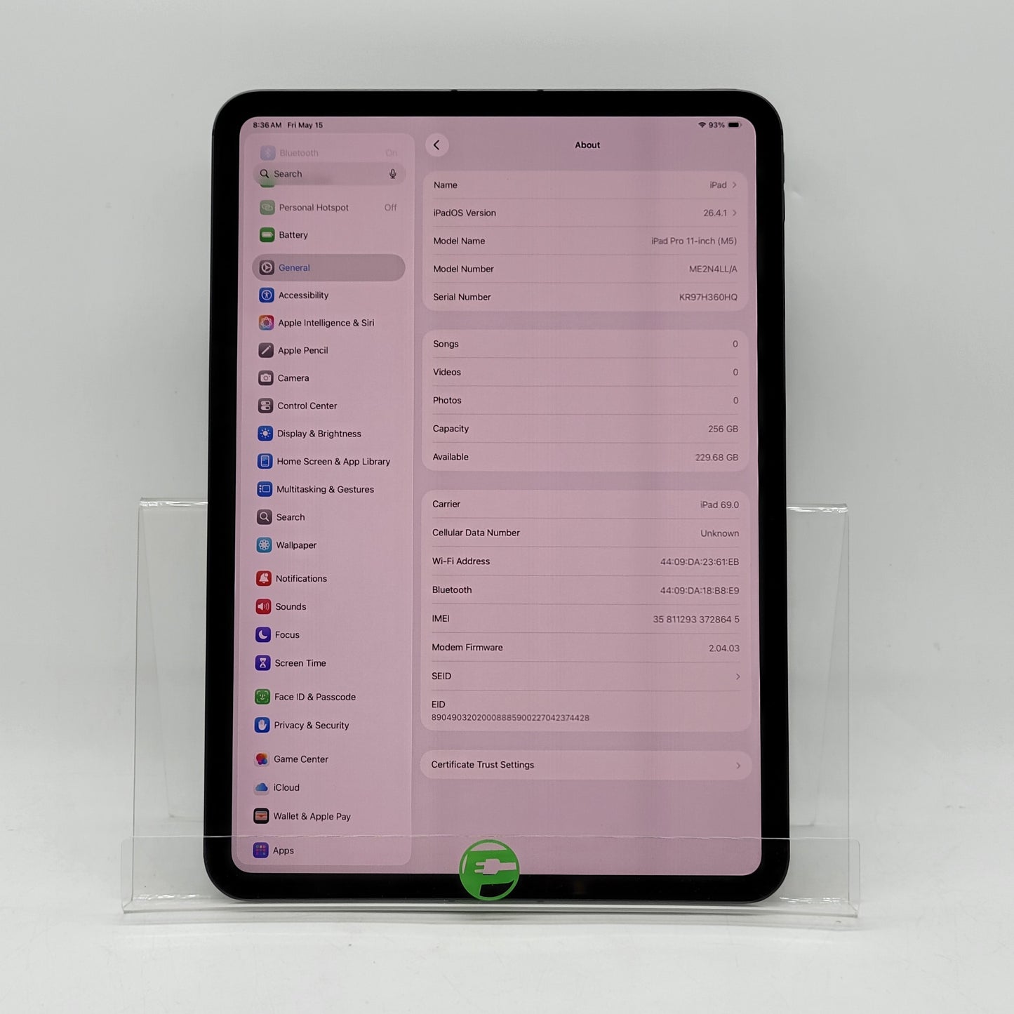 Factory Unlocked Apple iPad Pro 11" M5 256GB Space Black ME2N4LL/A