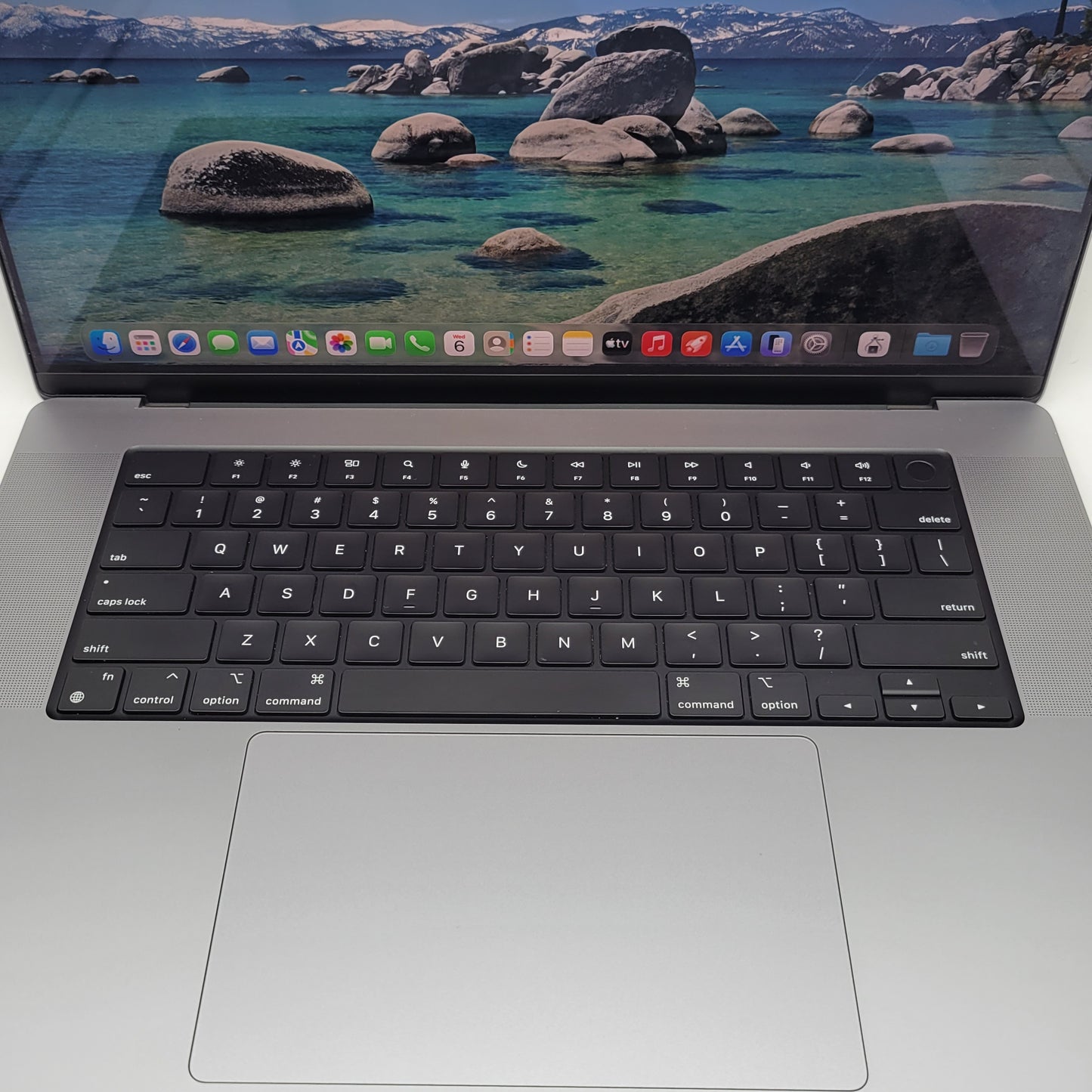 2021 Apple MacBook Pro 16" M1 Pro 16C GPU 3.2GHz 16GB RAM 1TB SSD A2485