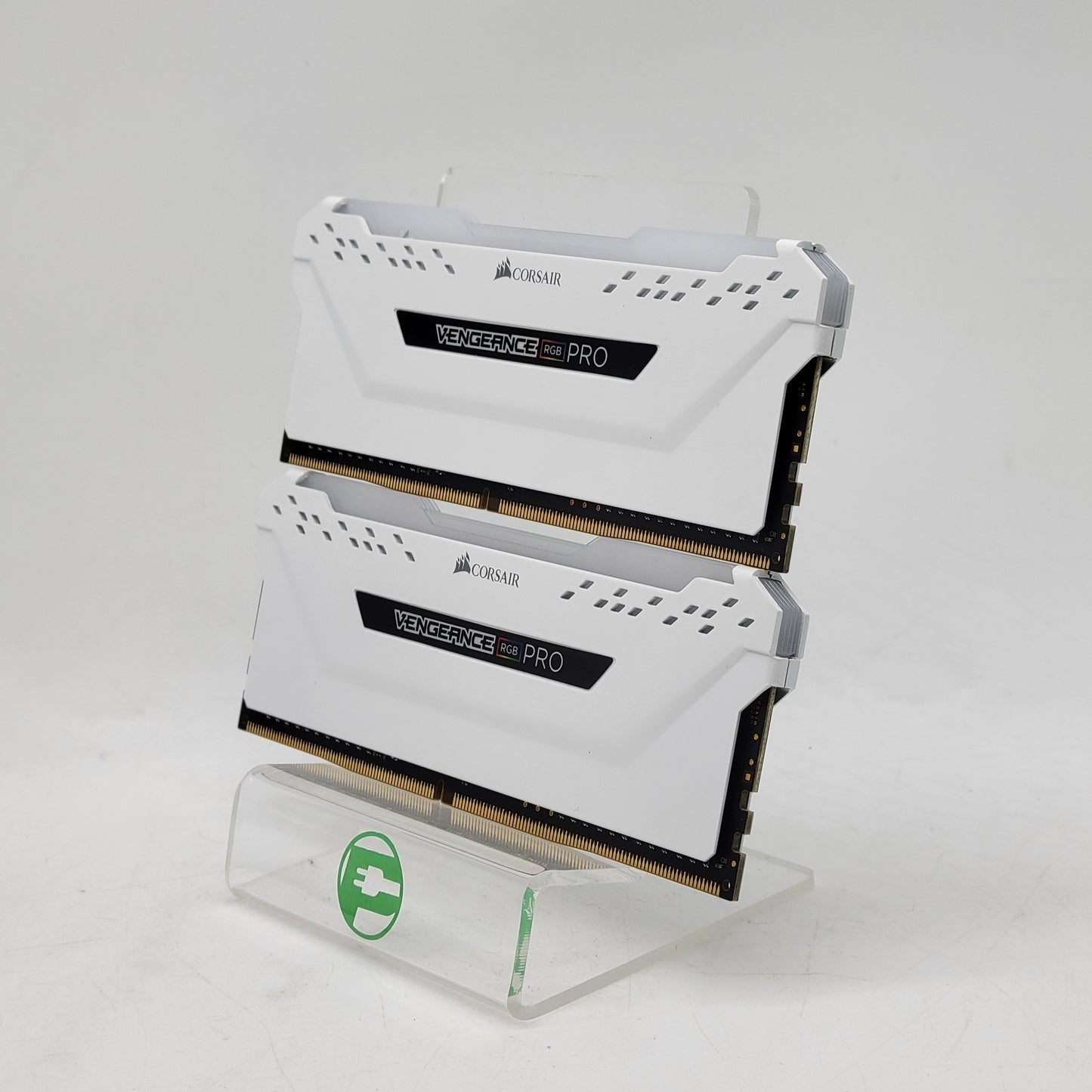 Corsair Vengeance RGB Pro 16GB (2x8GB) RAM DDR4 3200MHz CMW16GX4M2C320016W RAM