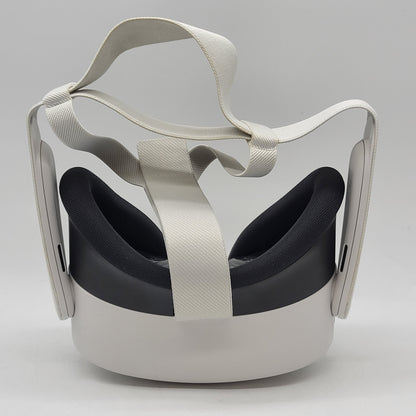 Meta Quest 3S 128GB Standalone All-in-One VR Headset P97