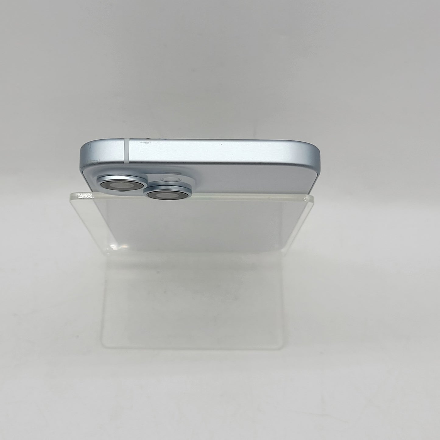 Factory Unlocked Apple iPhone 15 128GB Blue MTPM3LL/A