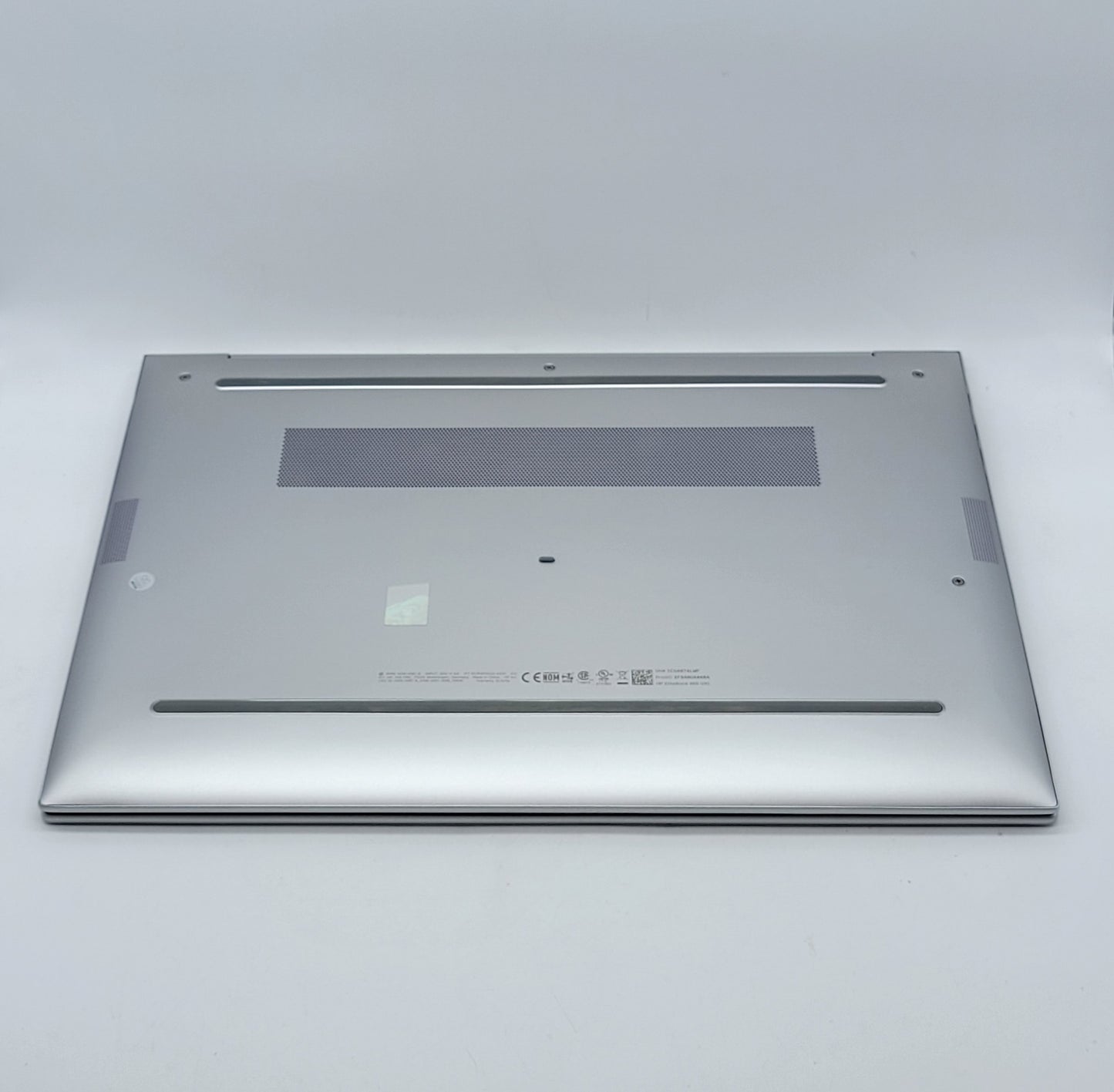 HP EliteBook 865 G10 16" Ryzen 7 Pro 7840U 3.3GHz 32GB RAM 1TB SSD