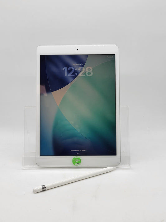 WiFi Only Apple iPad 8th Gen 32GB Silver MYLA2LL/A With Pen